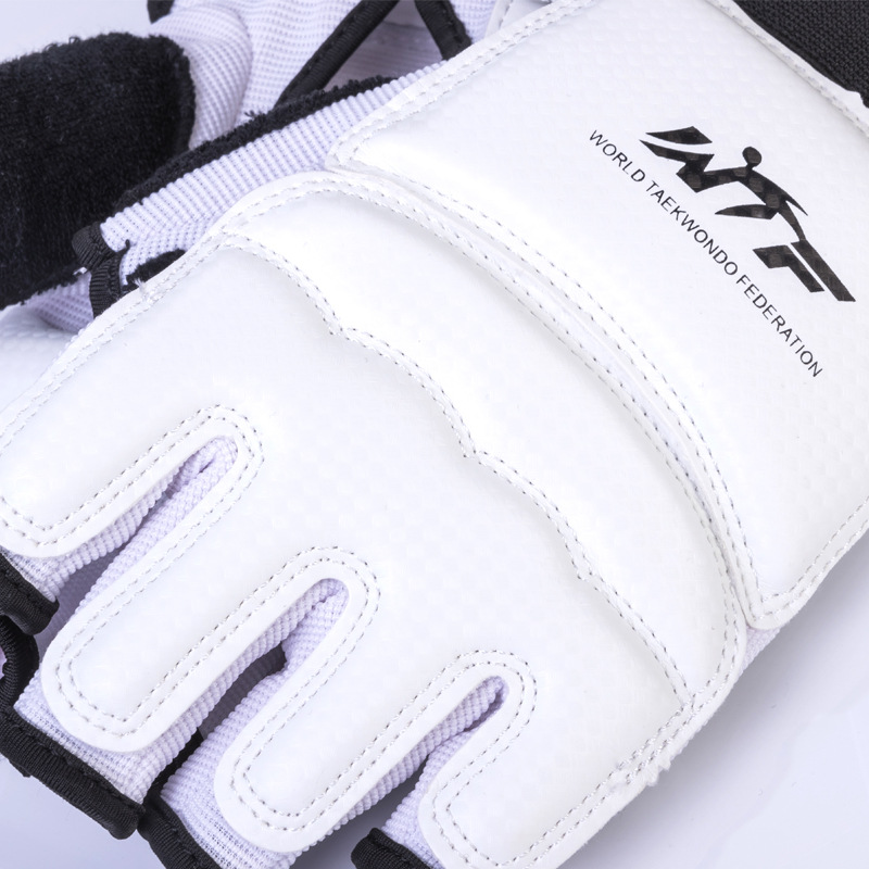 Taekwondo Gloves Fitness Sanda Boxing Gloves MMA Half Finger Boxing Gloves Competition Training Wrist Protector Wholesale