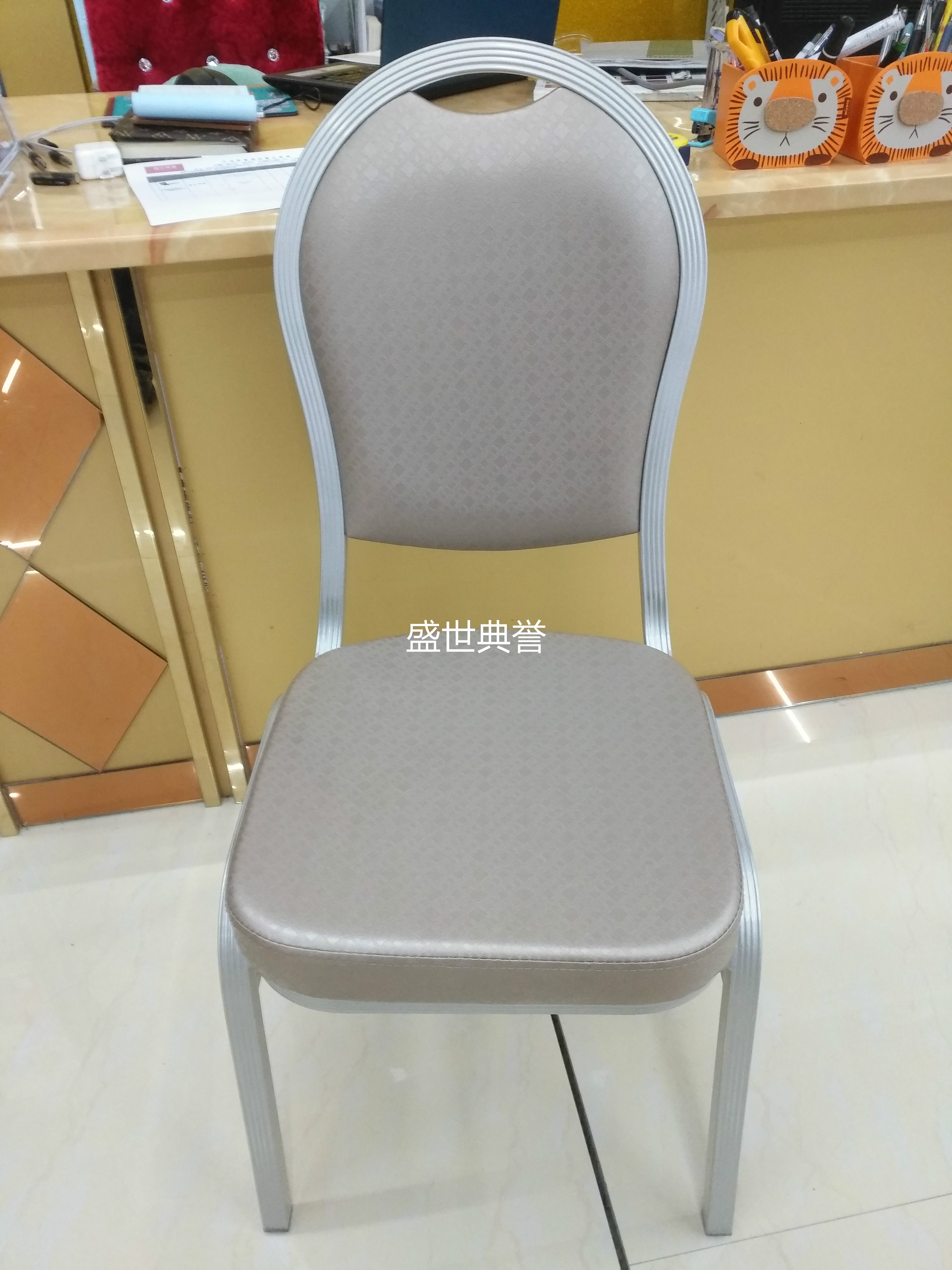 Holiday inn conference metal folding chair wedding round back chair