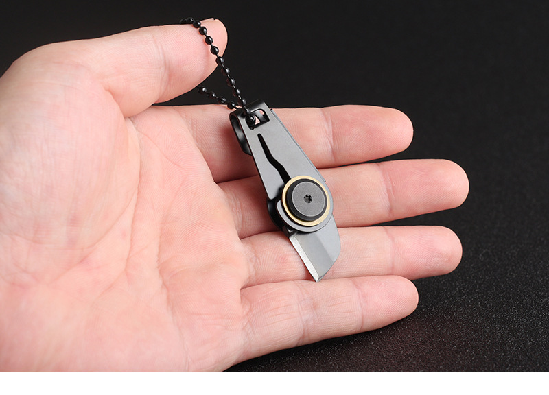Foreign Trade Supply Mini Zipper Knife Outdoor Carry Survival EDC Gadget Keychain Pendant Folding Knife