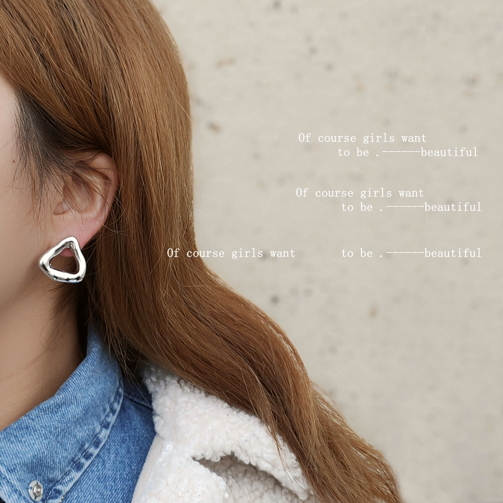 Korean-Style Gold-Plated Sterling Silver Needle Triangle Geometric European and American Simple Lines Exaggerated Curved Acrylic Earrings Ear Studs Korean-Style Gold-Plated Sterling Silver Needle Triangle Geometric European and American Simple Lines Exaggerated Curved Acrylic Earrings Ear Studs