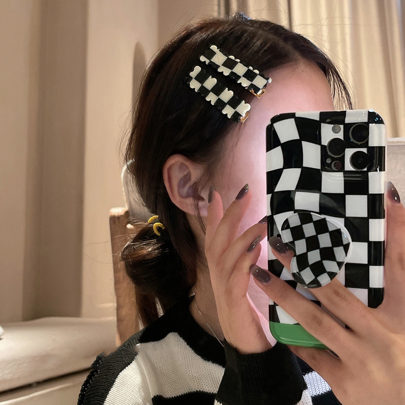 Korean Style Black and White Chessboard Plaid Barrettes Ins Girl Cute Vintage Acrylic Bangs Broken Hair Duckbill Side Clip Hair Accessories
