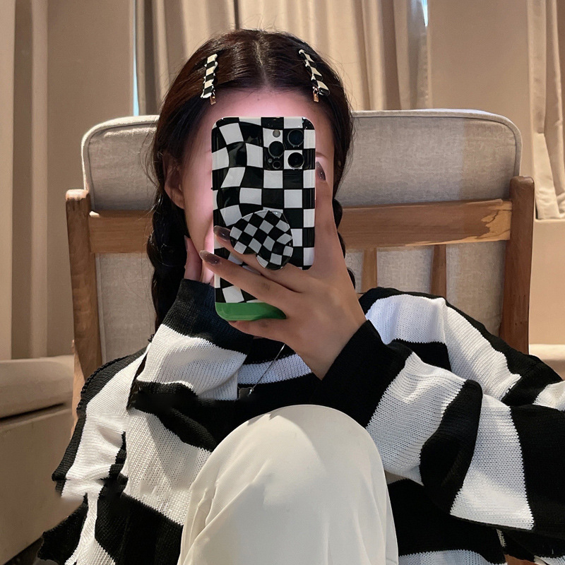 Korean Style Black and White Chessboard Plaid Barrettes Ins Girl Cute Vintage Acrylic Bangs Broken Hair Duckbill Side Clip Hair Accessories