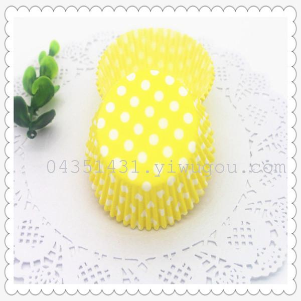 Baking cake paper with grease paper with muffin paper and chocolate paper cup Baking cake paper with grease paper with muffin paper and chocolate paper cup