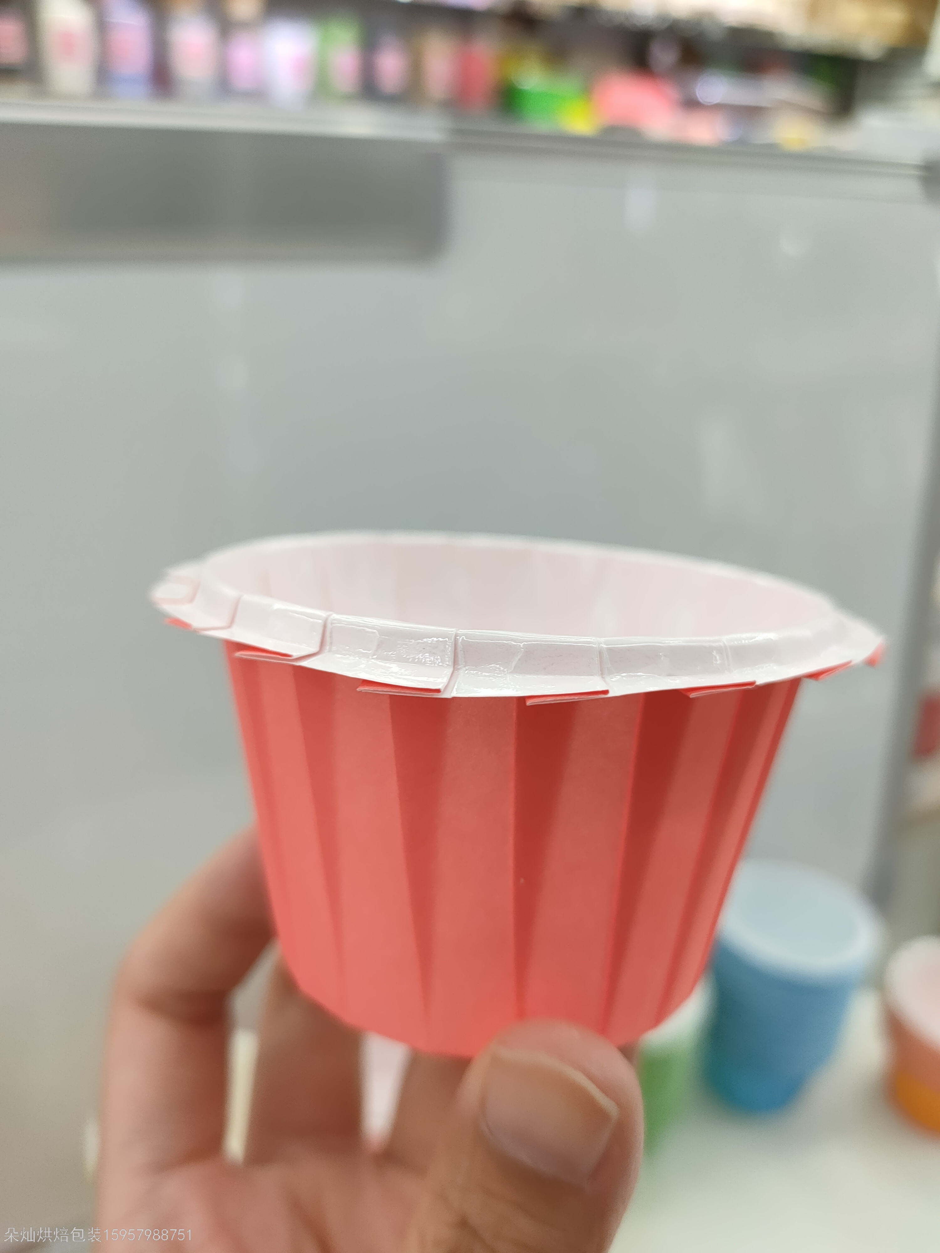 Roll Cup Solid Color Paper Cup Cake Paper Cup High Temperature Resistant Paper Cup Coated Cup Muffin Cup Cake Stand Cake Cup Roll Cup Solid Color Paper Cup Cake Paper Cup High Temperature Resistant Paper Cup Coated Cup Muffin Cup Cake Stand Cake Cup