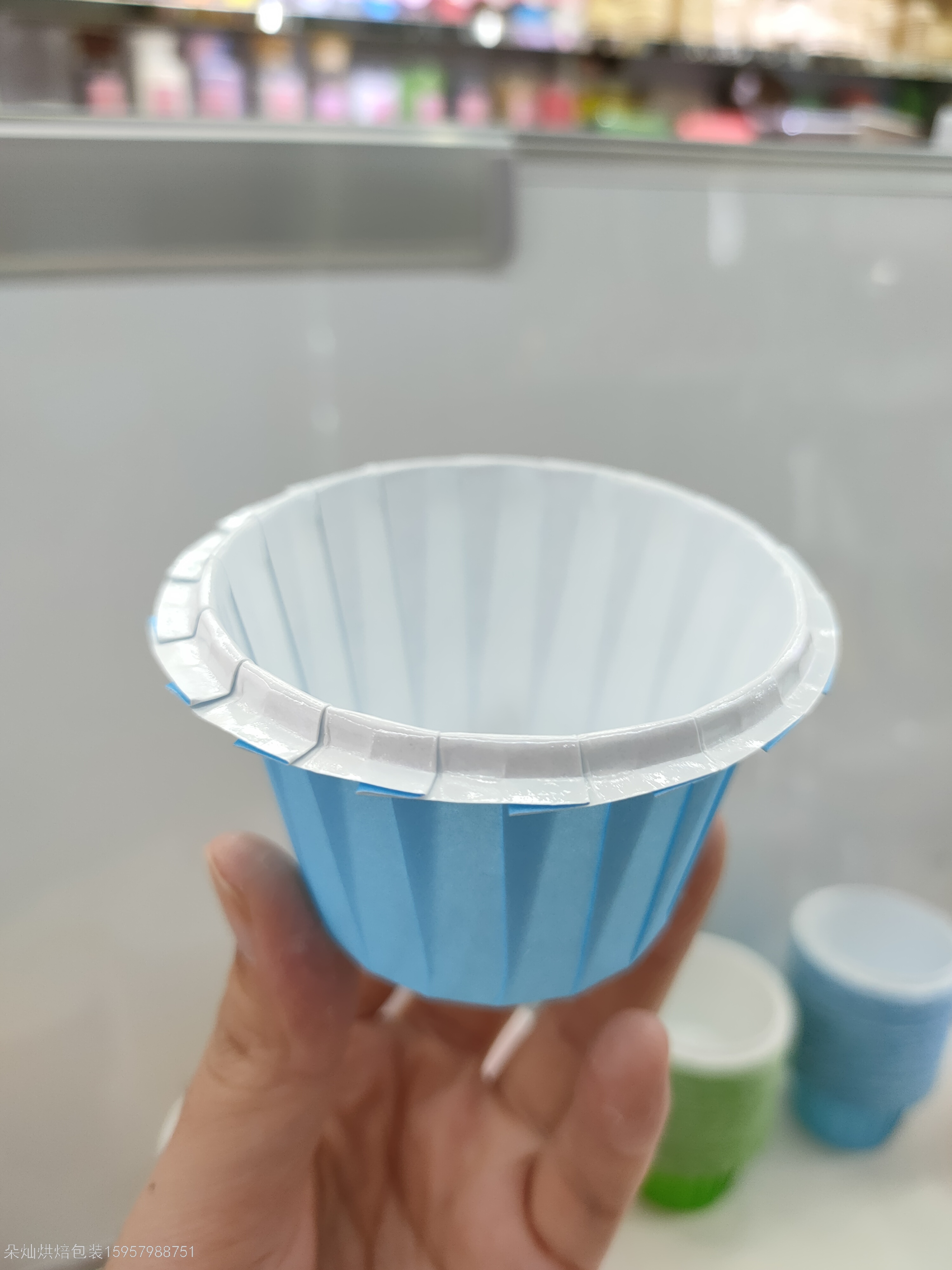 Roll Cup Solid Color Paper Cup Cake Paper Cup High Temperature Resistant Paper Cup Coated Cup Muffin Cup Cake Stand Cake Cup Roll Cup Solid Color Paper Cup Cake Paper Cup High Temperature Resistant Paper Cup Coated Cup Muffin Cup Cake Stand Cake Cup