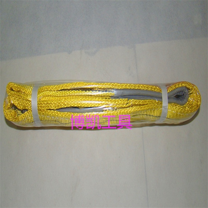 High strength and high strength double layer polyester tape for the mechanical lifting of the crane