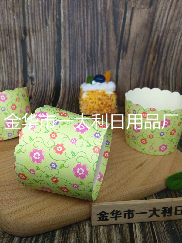 Factory direct small medium mechanism cake paper cup Hard thick high temperature steamable can be baked cake cup Factory direct small medium mechanism cake paper cup Hard thick high temperature steamable can be baked cake cup
