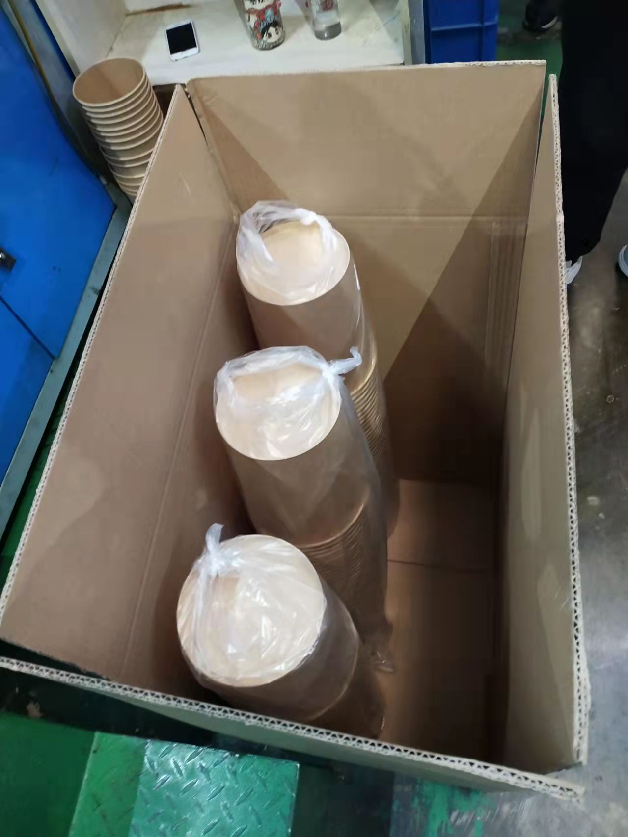 Factory Direct Supply Customized  Disposable Thickened Advertising Cup Milk Tea and Coffee 2-Layer Paper Cup Custom Logo