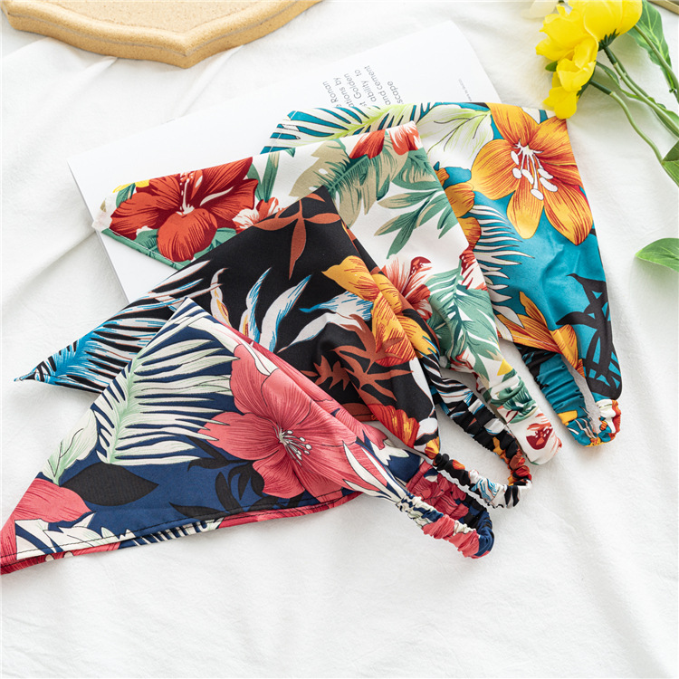 2021 New European and American Style Women Pastoral Style Floral Toe Cap Triangular Binder Cross-Border Hot Sale Elastic Square Scarf 2021 New European and American Style Women Pastoral Style Floral Toe Cap Triangular Binder Cross-Border Hot Sale Elastic Square Scarf
