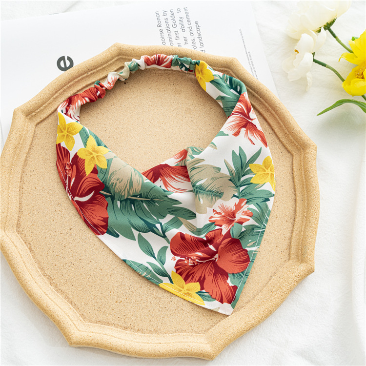 2021 New European and American Style Women Pastoral Style Floral Toe Cap Triangular Binder Cross-Border Hot Sale Elastic Square Scarf 2021 New European and American Style Women Pastoral Style Floral Toe Cap Triangular Binder Cross-Border Hot Sale Elastic Square Scarf