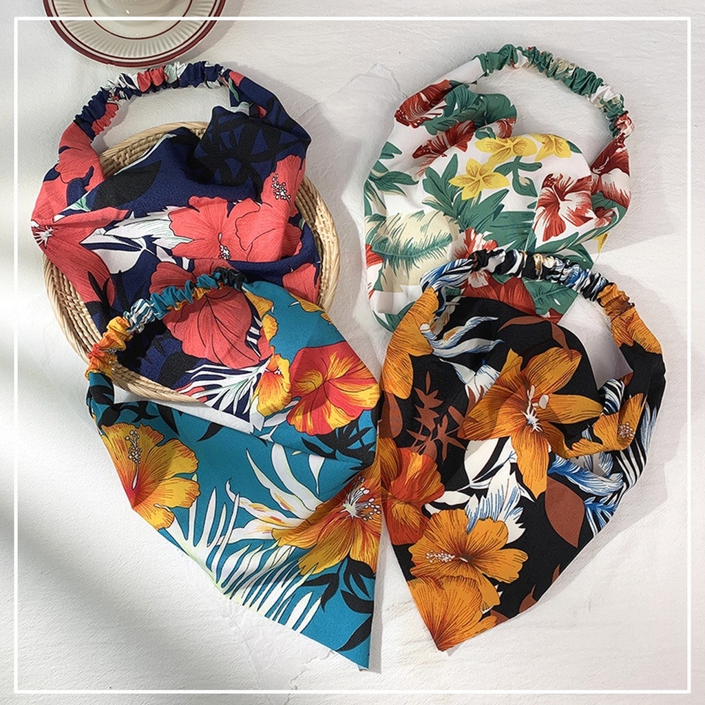Oumeiya Xiaosun Hair Accessories All-Match out Pleated Cover Triangular Binder Wide Hair Band Headband Wide-Edged Headband Korean Style Headdress Oumeiya Xiaosun Hair Accessories All-Match out Pleated Cover Triangular Binder Wide Hair Band Headband Wide-Edged Headband Korean Style Headdress