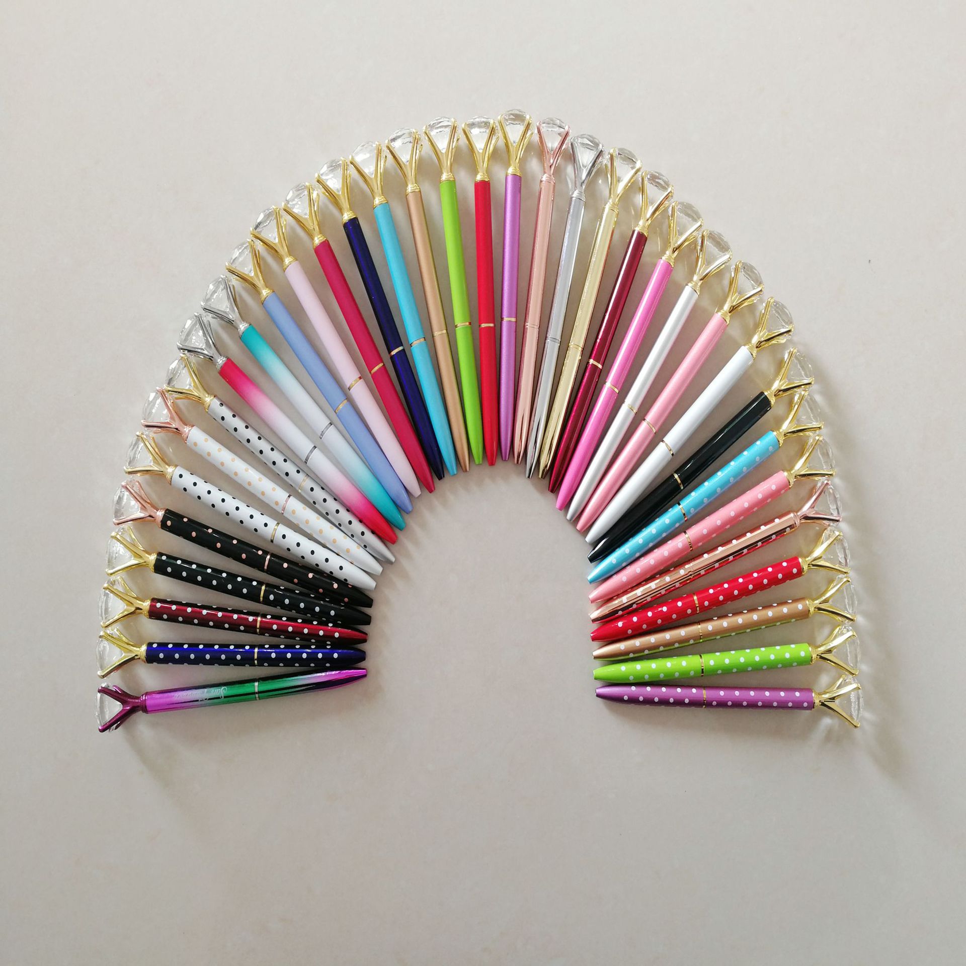 Factory Wholesale Big Diamond Pen Crystal Diamond Pen Business Advertising Gift Pen Creative Rhinestone Pen Metal Ball Point Pen