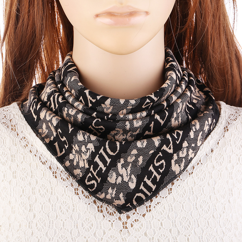 Factory Wholesale Printing Triangular Binder Korean Style Small Silk Scarf Scarf Women's Thin Fashion Scarf One Piece Dropshipping