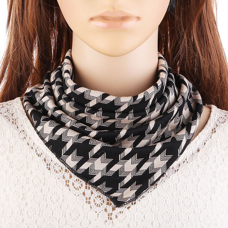 Factory Wholesale Printing Triangular Binder Korean Style Small Silk Scarf Scarf Women&#039;s Thin Fashion Scarf One Piece Dropshipping