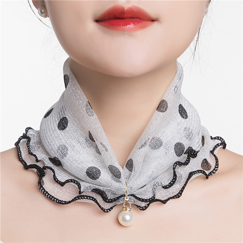 Factory Wholesale Printing Triangular Binder Korean Style Small Silk Scarf Scarf Women&#039;s Thin Fashion Scarf One Piece Dropshipping