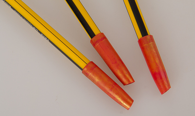 Simple ball-point pen foreign trade plastic insert cover double-headed ball-point pen WENXUAN factory processing custom printing logo Simple ball-point pen foreign trade plastic insert cover double-headed ball-point pen WENXUAN factory processing custom printing logo