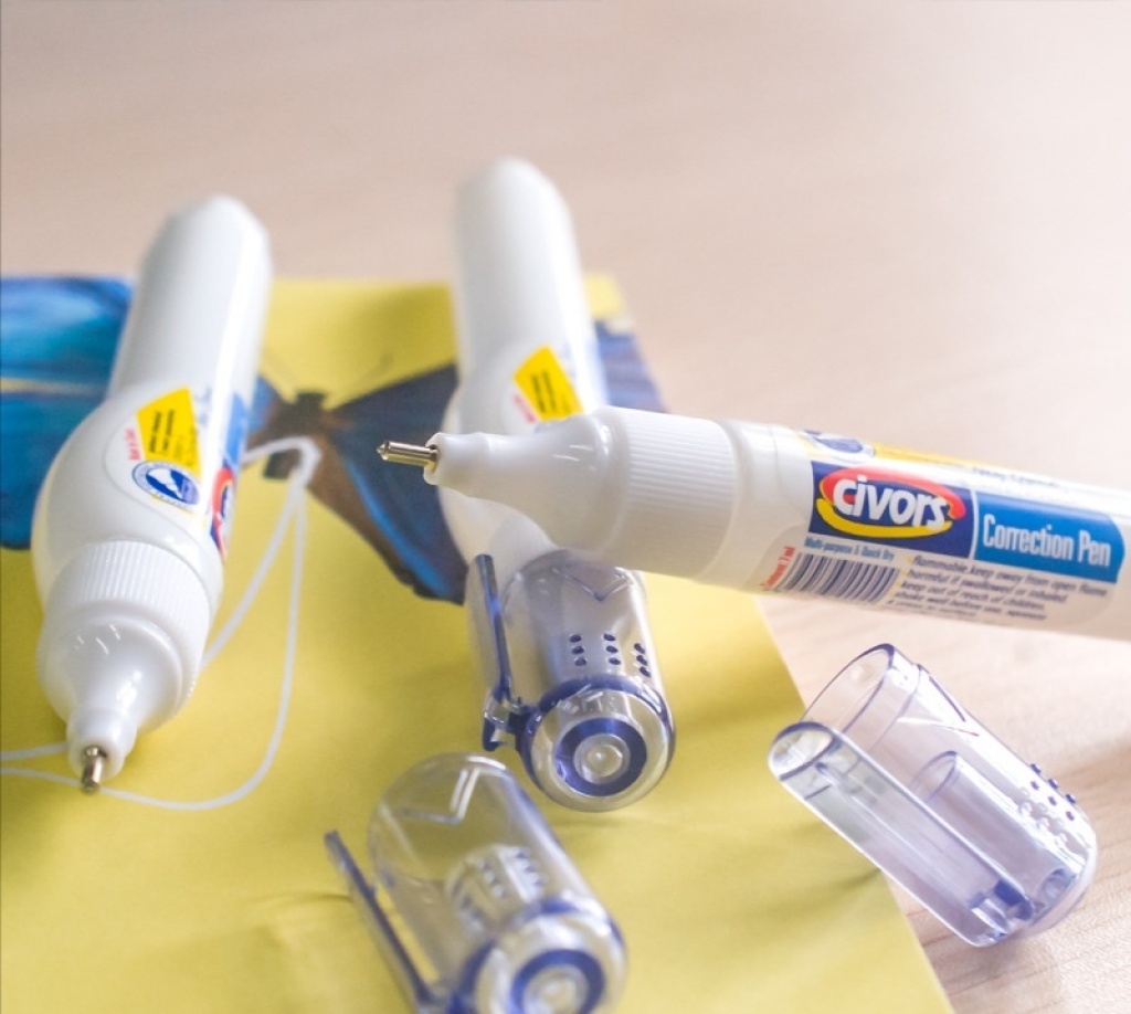 Civors-002 Correction Fluid Non-Toxic Quick-Drying Correction Pen for Students Correction Fluid White Environmentally Friendly Quick-Drying Type