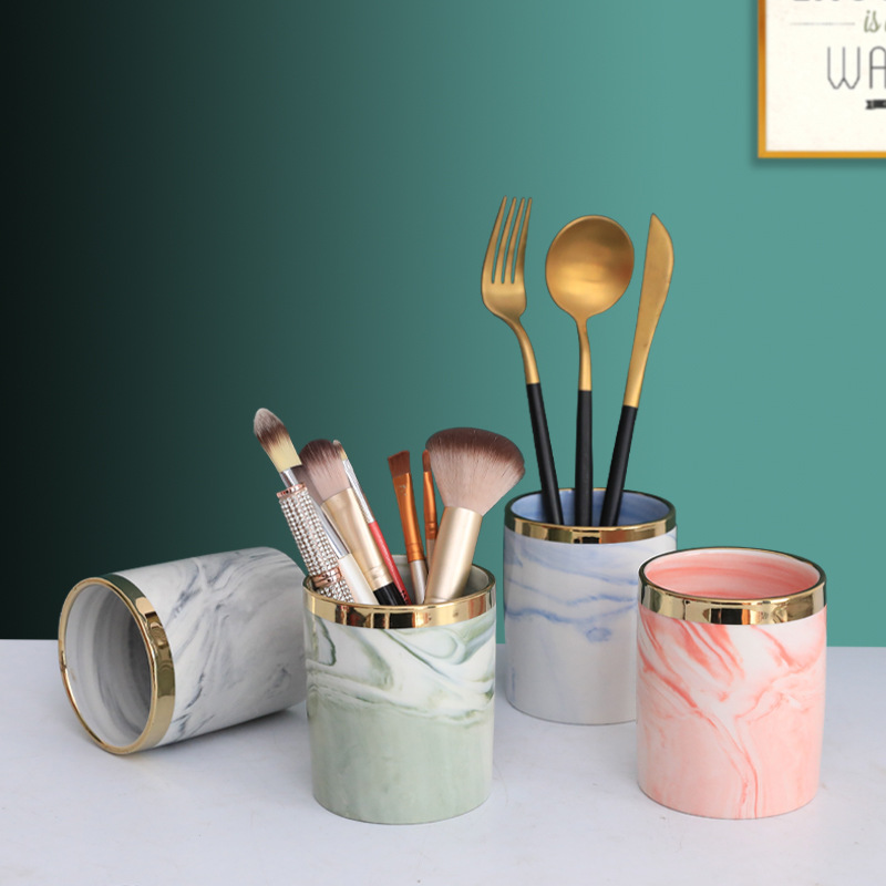 INS Nordic Makeup Brush Storage Tube Desktop Beauty Brushware Eyebrow Pencil Comb Eye Shadow Brush Storage Box Brush Barrel