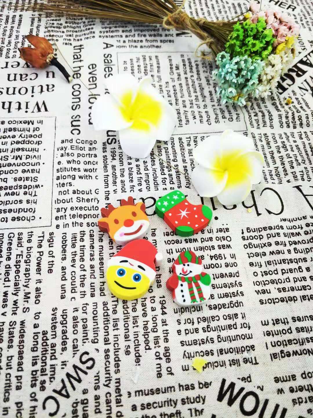Creative Stationery Cute Fashion 4PCs Christmas Eraser Student Prize Cute Eraser Wholesale