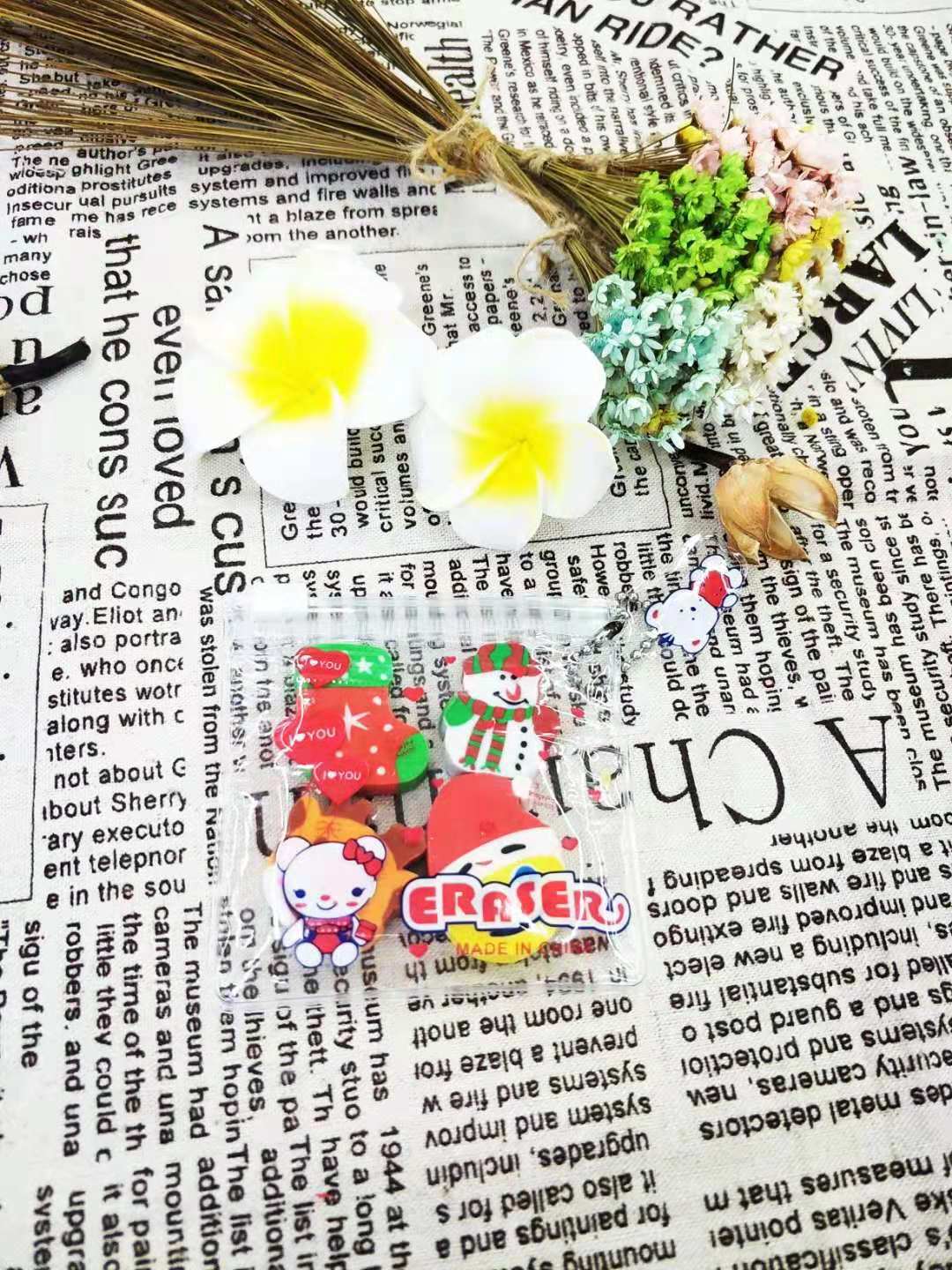 Creative Stationery Cute Fashion 4PCs Christmas Eraser Student Prize Cute Eraser Wholesale