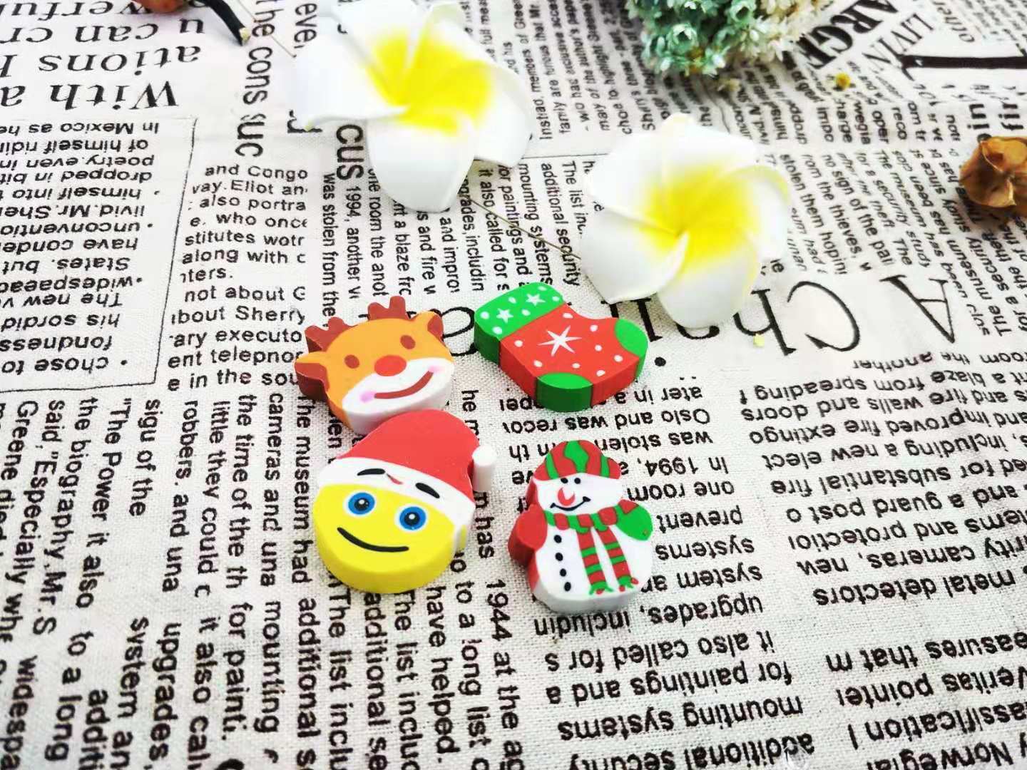 Creative Stationery Cute Fashion 4PCs Christmas Eraser Student Prize Cute Eraser Wholesale