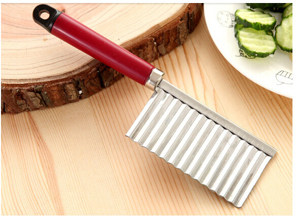 Cut the potatoes wavy potato strip cutter knife kitchen gadget new exotic products Cut the potatoes wavy potato strip cutter knife kitchen gadget new exotic products