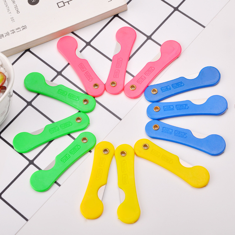 Colored Plastic Student Sharpen Your Pencil Knife Art Knife Handmade Paper Cutter Film Knife Wallpaper Knife Unpacking Knife