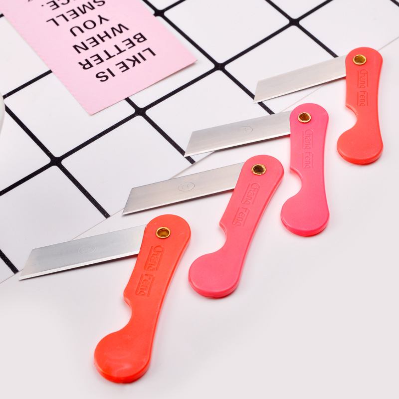 Colored Plastic Student Sharpen Your Pencil Knife Art Knife Handmade Paper Cutter Film Knife Wallpaper Knife Unpacking Knife