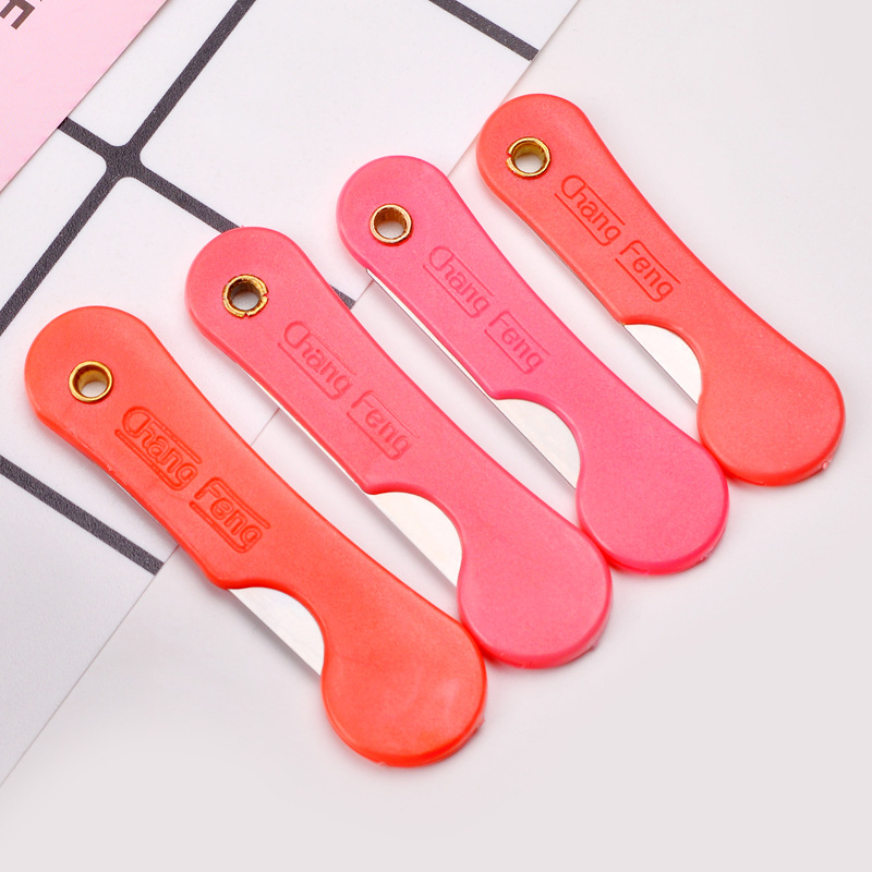 Colored Plastic Student Sharpen Your Pencil Knife Art Knife Handmade Paper Cutter Film Knife Wallpaper Knife Unpacking Knife