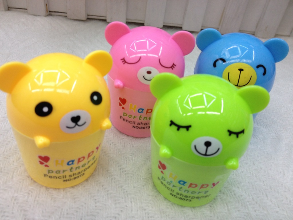 Creative stationery supplies cartoon bear pencil sharpener han edition double hole plastic pencil sharpener Creative stationery supplies cartoon bear pencil sharpener han edition double hole plastic pencil sharpener