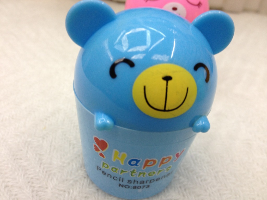 Creative stationery supplies cartoon bear pencil sharpener han edition double hole plastic pencil sharpener Creative stationery supplies cartoon bear pencil sharpener han edition double hole plastic pencil sharpener