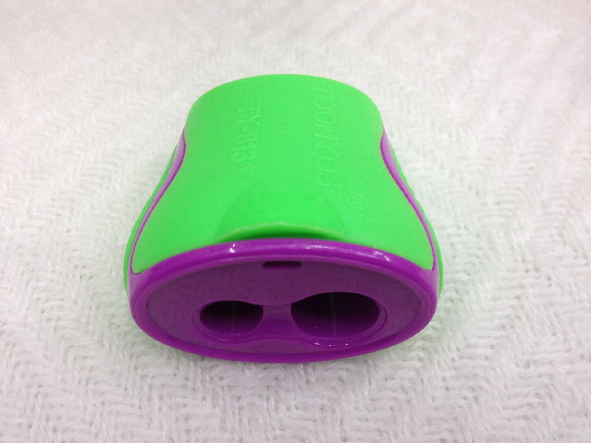 Geometric modelling double - hole pencil sharpener plastic big hole gouging wholesale