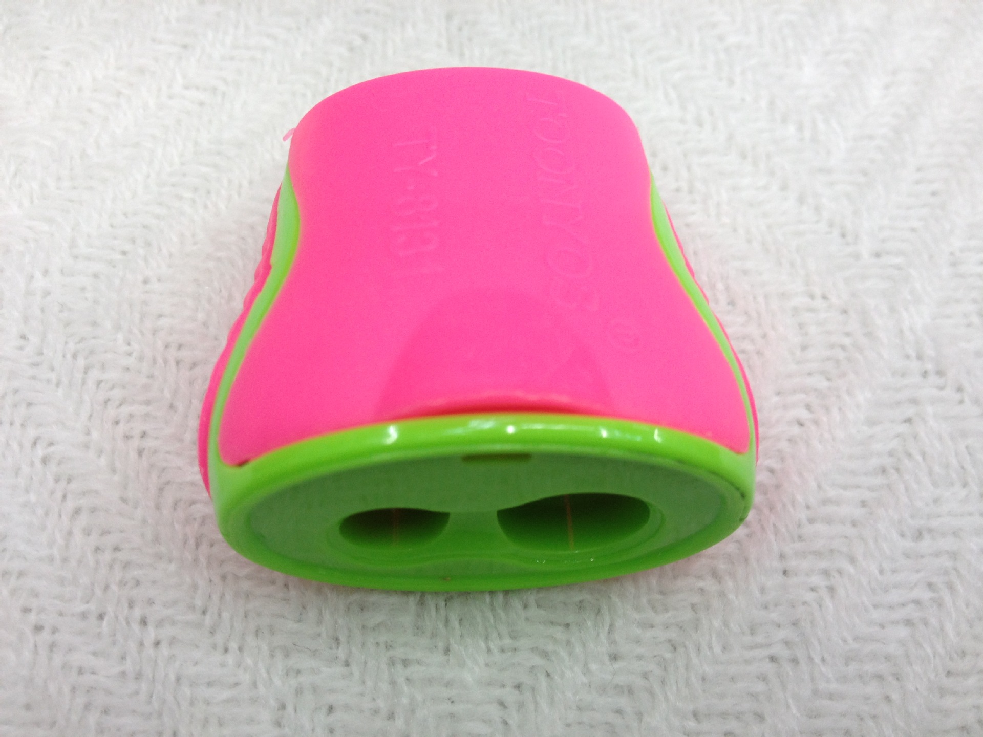 Geometric modelling double - hole pencil sharpener plastic big hole gouging wholesale