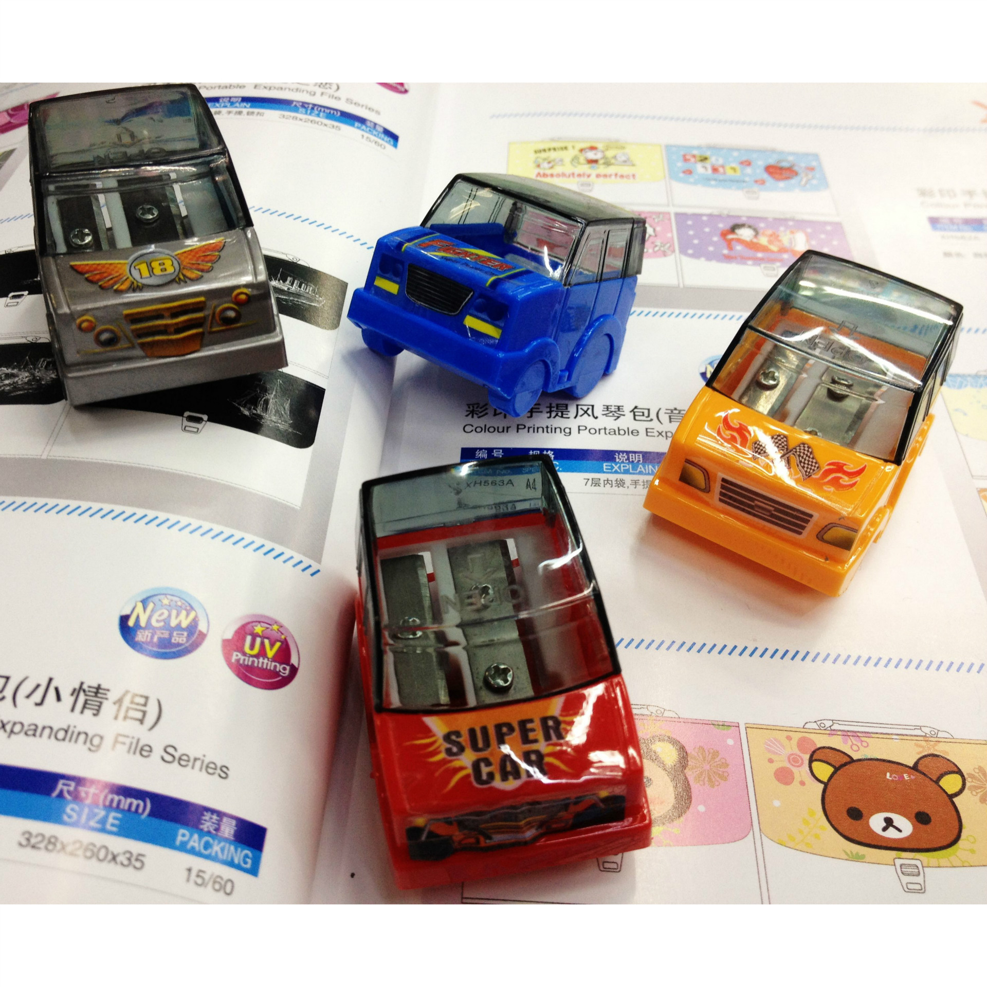 Automobile pencil sharpener supplies manufacturers of direct-sale clamshell automobile pencil sharpener pencil sharpener