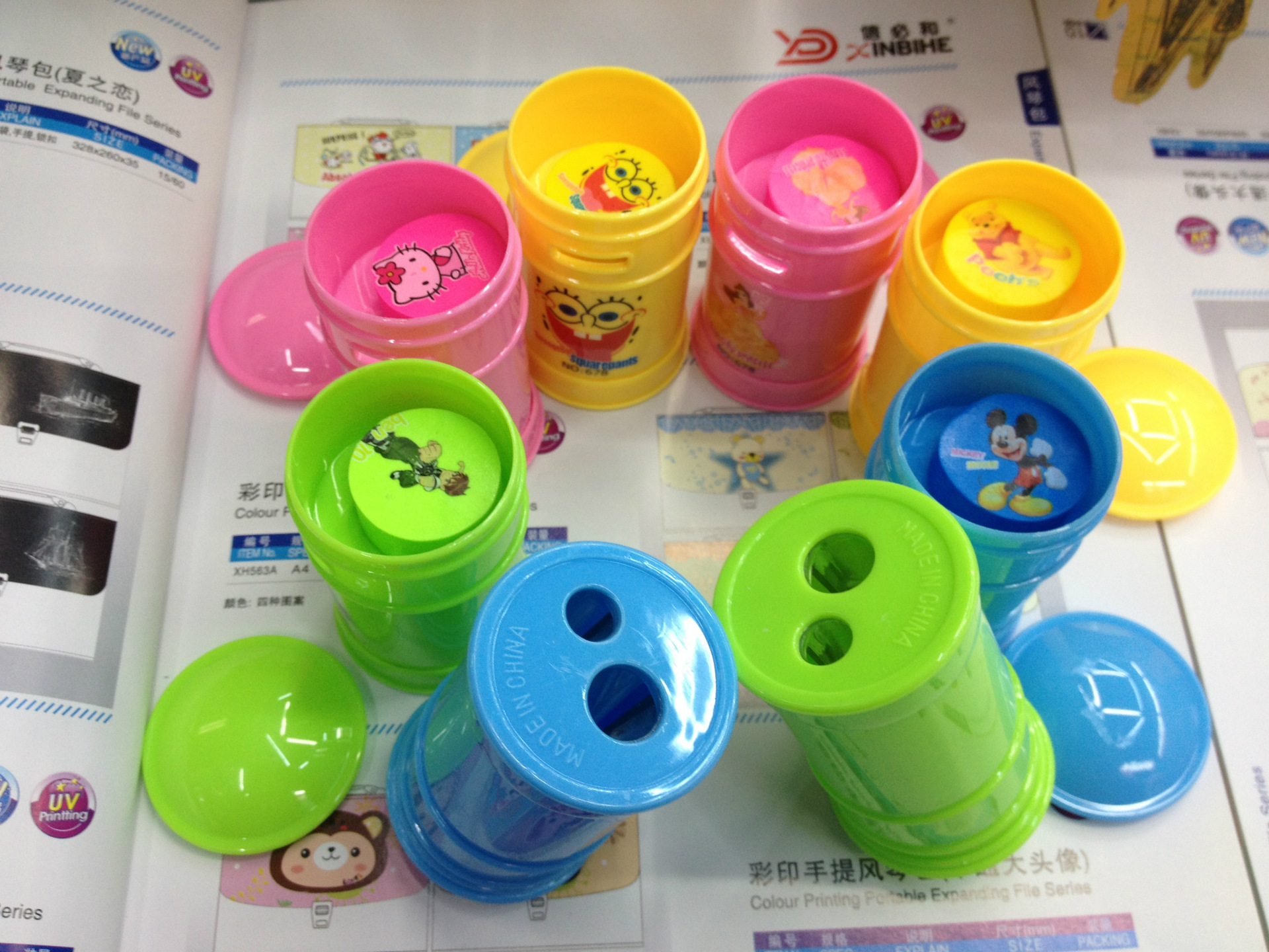 Manufacturer direct marketing fashion envelope barrel pencil sharpener tool manual pencil sharpener