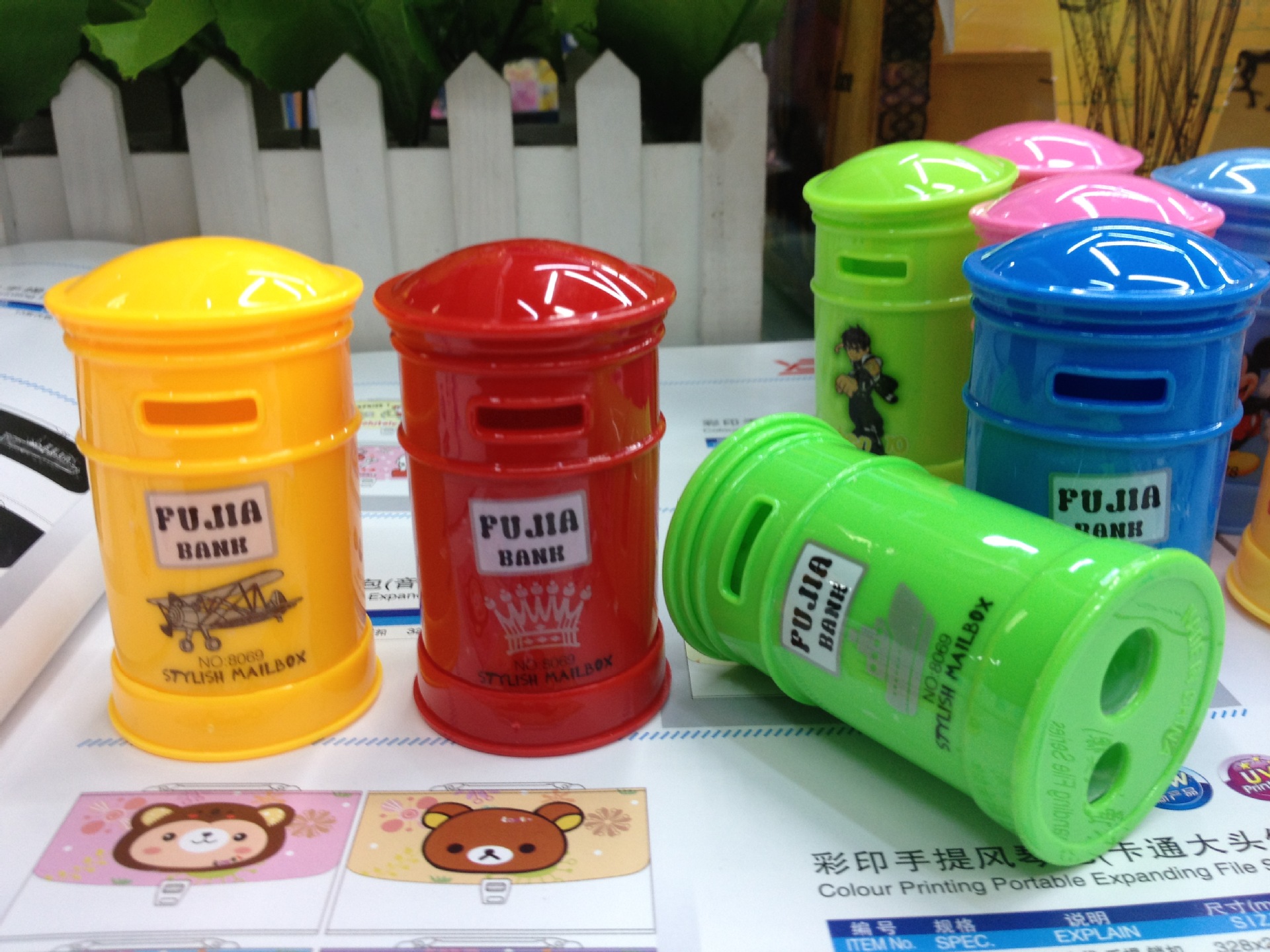 Manufacturer direct marketing fashion envelope barrel pencil sharpener tool manual pencil sharpener