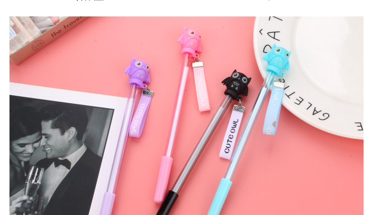 Creative New Japanese and Korean Owl Pendant Gel Pen Student Studying Stationery Wholesale Customizable Logo Creative New Japanese and Korean Owl Pendant Gel Pen Student Studying Stationery Wholesale Customizable Logo