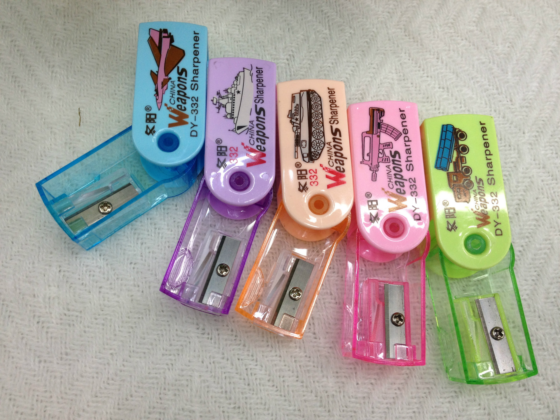 Korean unique stationery cartoon creative pencil sharpener single hole candy color pencil sharpener Korean unique stationery cartoon creative pencil sharpener single hole candy color pencil sharpener
