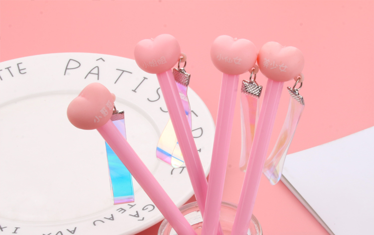 Japanese and Korean Sales Hot Selling Love Pendant Gel Pen Cute Refreshing Stationery Student Studying Stationery Wholesale Japanese and Korean Sales Hot Selling Love Pendant Gel Pen Cute Refreshing Stationery Student Studying Stationery Wholesale