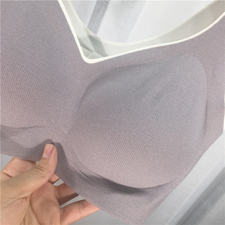 Gufei 19704 Seamless Medium-Weight Cup AB Cup Girl Bra Vest Small Chest Latex Push up Underwear without Steel Ring Gufei 19704 Seamless Medium-Weight Cup AB Cup Girl Bra Vest Small Chest Latex Push up Underwear without Steel Ring
