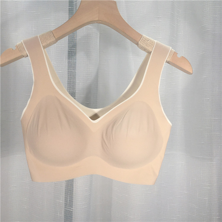 Gufei 19704 Seamless Medium-Weight Cup AB Cup Girl Bra Vest Small Chest Latex Push up Underwear without Steel Ring Gufei 19704 Seamless Medium-Weight Cup AB Cup Girl Bra Vest Small Chest Latex Push up Underwear without Steel Ring