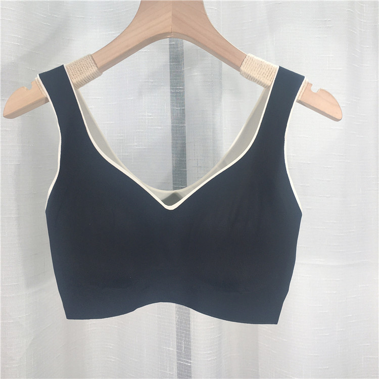Gufei 19704 Seamless Medium-Weight Cup AB Cup Girl Bra Vest Small Chest Latex Push up Underwear without Steel Ring Gufei 19704 Seamless Medium-Weight Cup AB Cup Girl Bra Vest Small Chest Latex Push up Underwear without Steel Ring