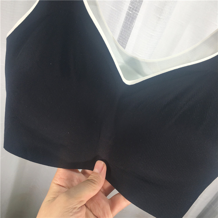 Gufei 19704 Seamless Medium-Weight Cup AB Cup Girl Bra Vest Small Chest Latex Push up Underwear without Steel Ring Gufei 19704 Seamless Medium-Weight Cup AB Cup Girl Bra Vest Small Chest Latex Push up Underwear without Steel Ring