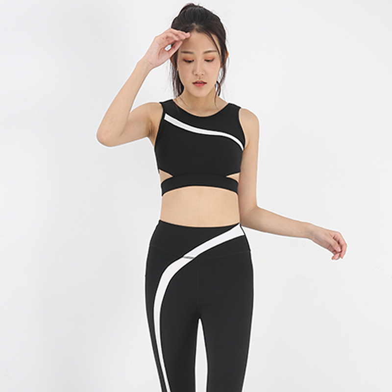 High-Strength Shockproof Push-up Sports Bra Women&#039;s Color Contrast Patchwork Yoga Underwear Instagram Mesh Red Beauty Back Fitness Vest