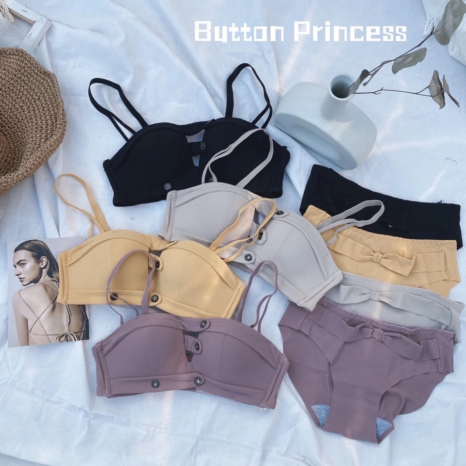 Button Girl Deep V-neck Hollow-out Underwear Comfortable Seamless Wireless Push up Adjustable Push up Accessory Breast Push up Bra Button Girl Deep V-neck Hollow-out Underwear Comfortable Seamless Wireless Push up Adjustable Push up Accessory Breast Push up Bra