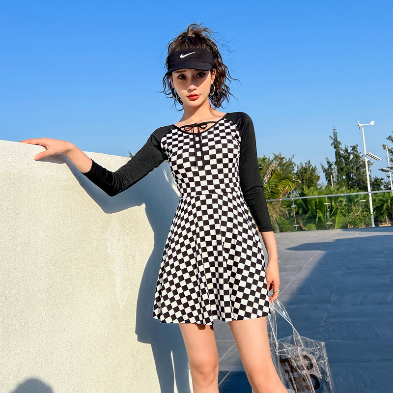 Long Sleeve Swimsuit Female Skirt Style Siamese Conservative Thin Korean Ins Small Chest Push up Fashion New 2022 Swimming Suit