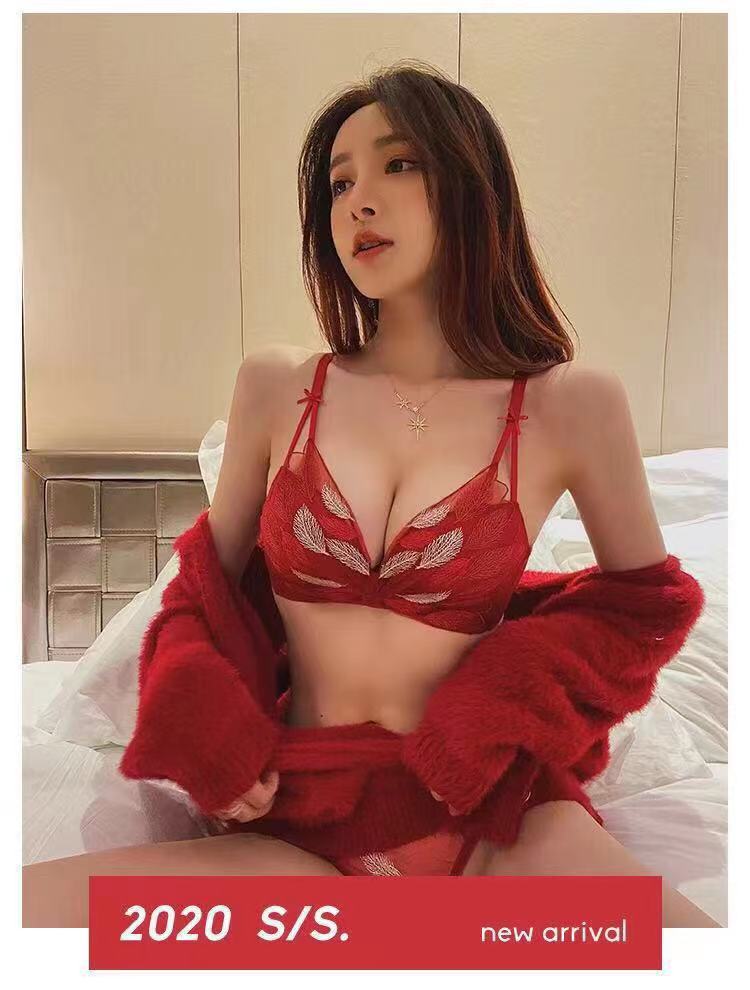 New Thin Wireless Small Breast Push up Underwear Lace Embroidery Adjustable Anti-Sagging Breathable Girly Bra Set New Thin Wireless Small Breast Push up Underwear Lace Embroidery Adjustable Anti-Sagging Breathable Girly Bra Set