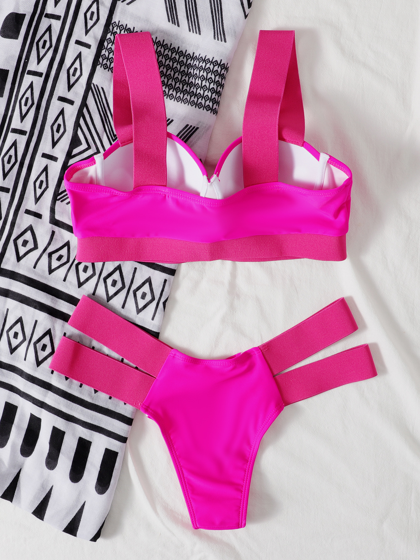 2021 New Foreign Trade Swimsuit AliExpress Steel Bracket Push-up Board Belt Female Cross-Border Bikini Contrast Color European and American Swimwear 2021 New Foreign Trade Swimsuit AliExpress Steel Bracket Push-up Board Belt Female Cross-Border Bikini Contrast Color European and American Swimwear