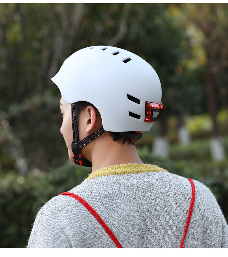 Lighting Warning with Lights Integrated Helmet Bicycle Balance Car ElectrombileScooter Cycling Outdoor Helmet Lighting Warning with Lights Integrated Helmet Bicycle Balance Car ElectrombileScooter Cycling Outdoor Helmet
