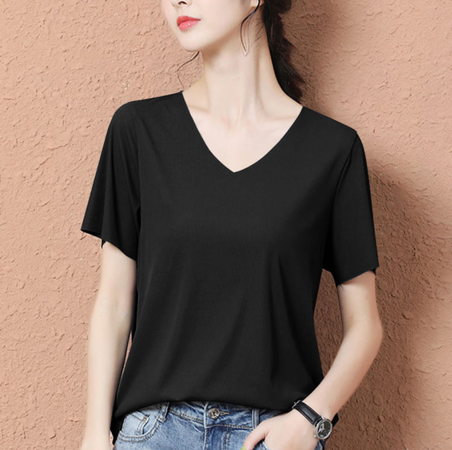 sleeved Ice Cream Tshirt for women with solid color base for SpringSummerAutumn thin vneck long sleeve trackless top